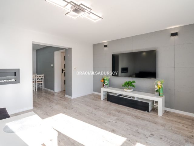 dom wolnostojący, 5 pokoi Polanka Hallera. Zdjęcie 4