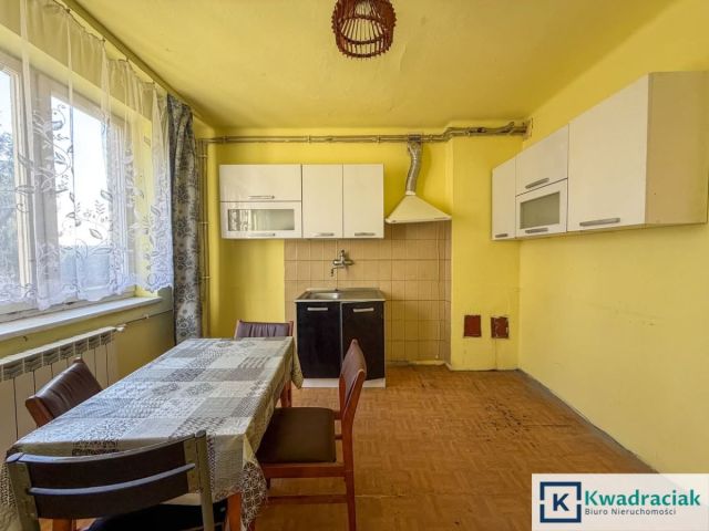 dom wolnostojący, 2 pokoje Święcany. Zdjęcie 3