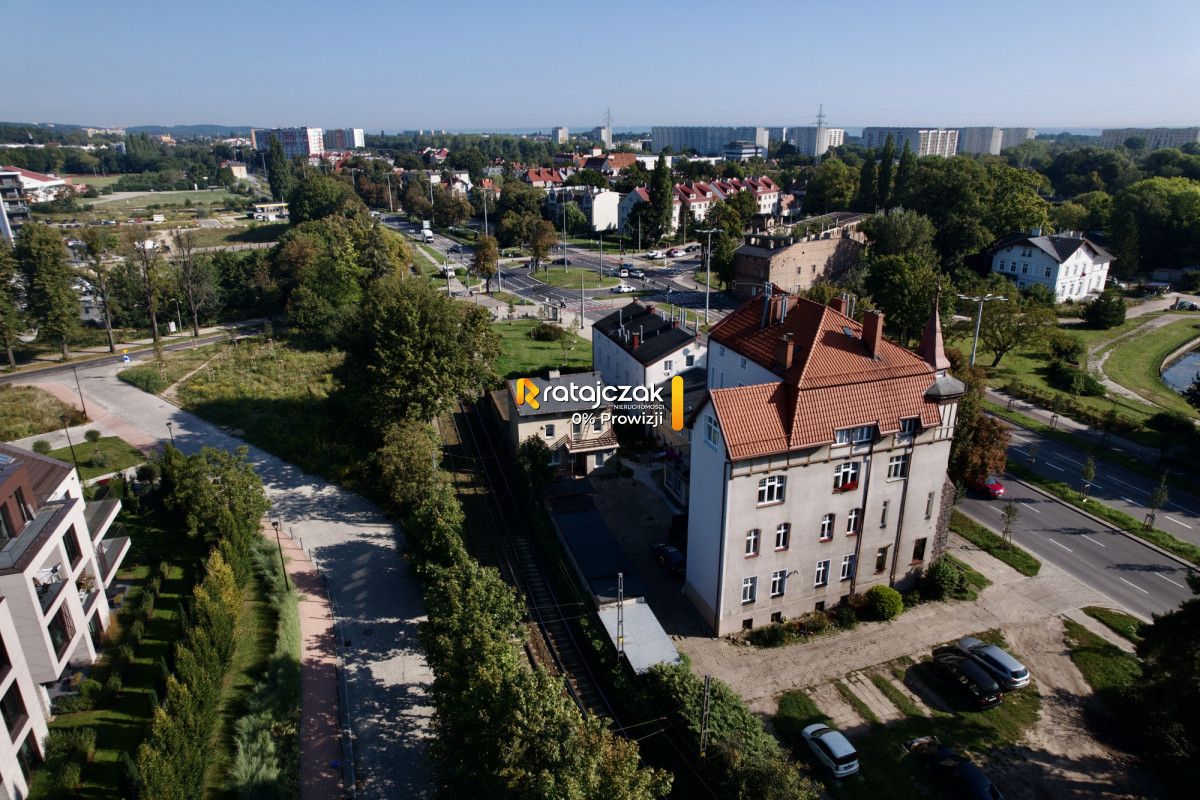 dom wolnostojący, 5 pokoi Gdańsk Oliwa, al. Grunwaldzka. Zdjęcie 3
