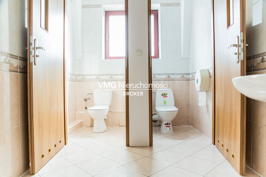 dom wolnostojący, 19 pokoi Warszawa Wawer. Zdjęcie 46