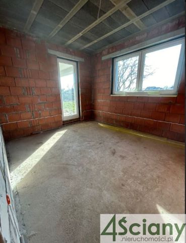 dom wolnostojący, 4 pokoje Rusiec. Zdjęcie 12