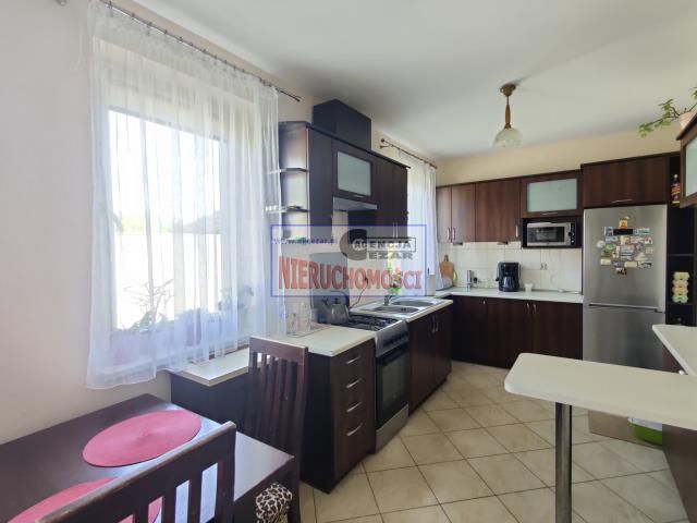 dom wolnostojący, 4 pokoje Kolonie Stanisławów. Zdjęcie 4