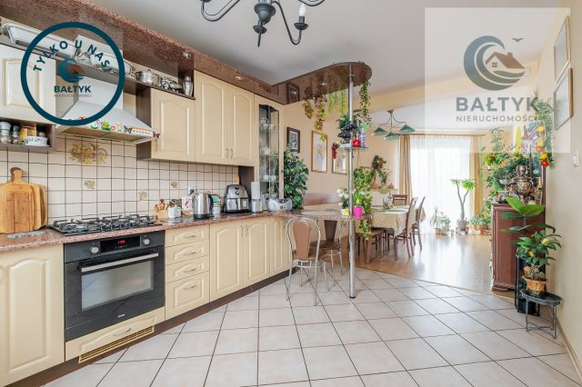 dom wolnostojący, 7 pokoi Bolszewo. Zdjęcie 6