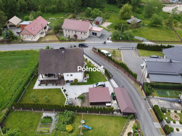 dom wolnostojący, 6 pokoi Gościszów. Zdjęcie 1