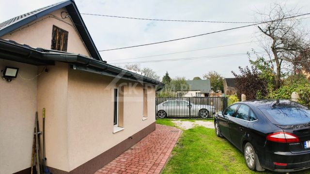 dom wolnostojący, 2 pokoje Kielce Baranówek. Zdjęcie 20