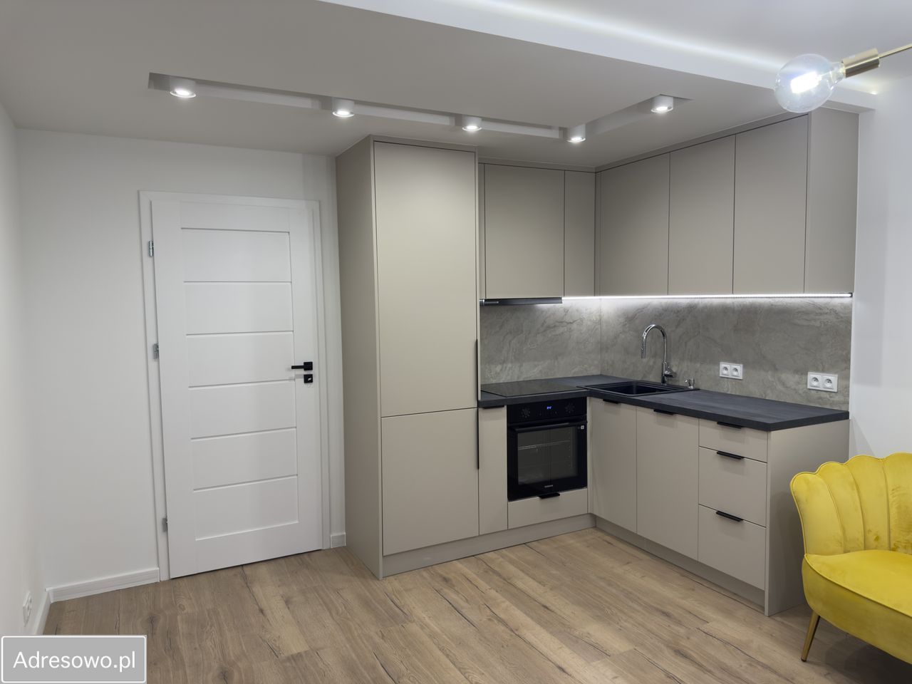 Mieszkanie 3-pokojowe Kraków Nowa Huta, os. Na Stoku. Zdjęcie 5