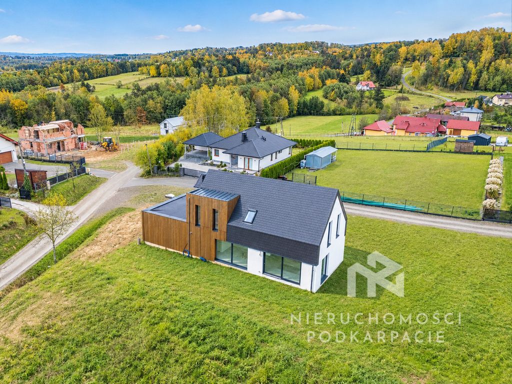 dom wolnostojący, 5 pokoi Siedliska. Zdjęcie 11