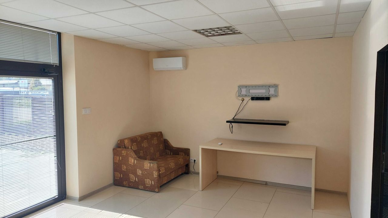 dom wolnostojący, 2 pokoje Maków. Zdjęcie 2