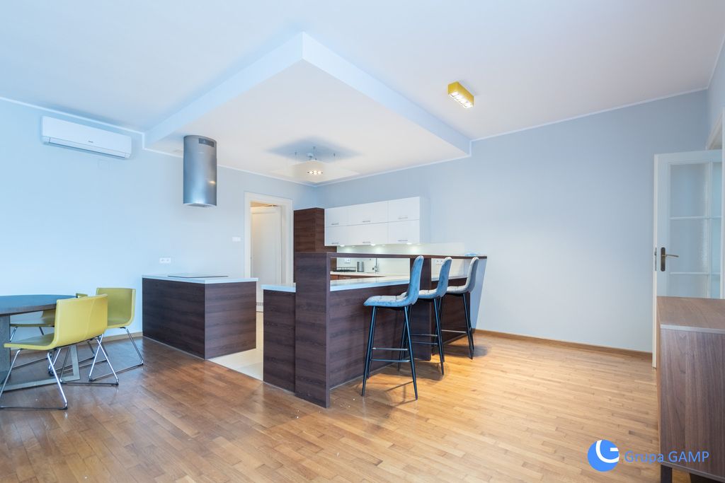 Mieszkanie 3-pokojowe Kraków Stare Miasto, ul. Józefa Sarego. Zdjęcie 4