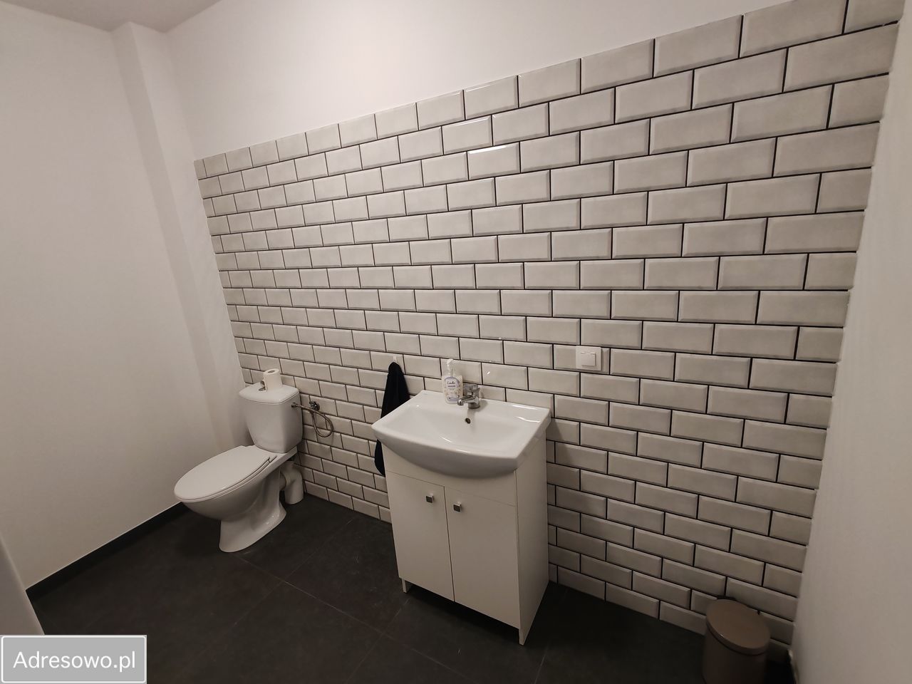 dom wolnostojący, 10 pokoi Podstolice, ul. Kasztanowa. Zdjęcie 5