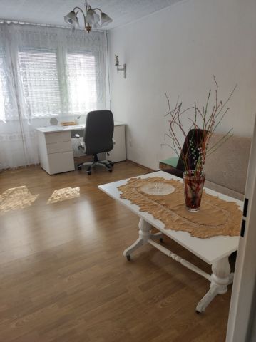 Mieszkanie 2-pokojowe Jelenia Góra, ul. Mieczysława Karłowicza. Zdjęcie 1
