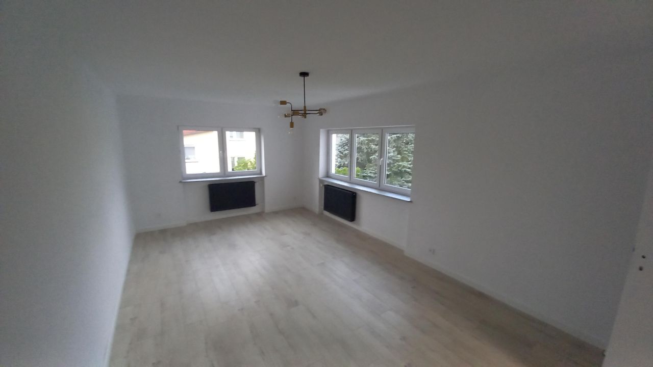 dom wolnostojący, 8 pokoi Bełchatów, ul. Malinowa. Zdjęcie 23