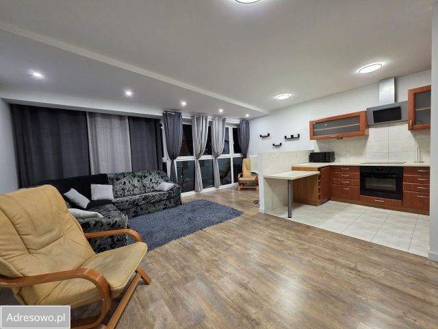 Mieszkanie 6-pokojowe Kraków Prądnik Czerwony, ul. Pilotów. Zdjęcie 1