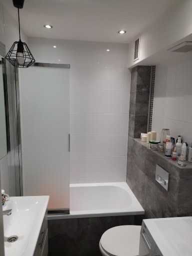 Mieszkanie 3-pokojowe Kielce, ul. Urzędnicza. Zdjęcie 4