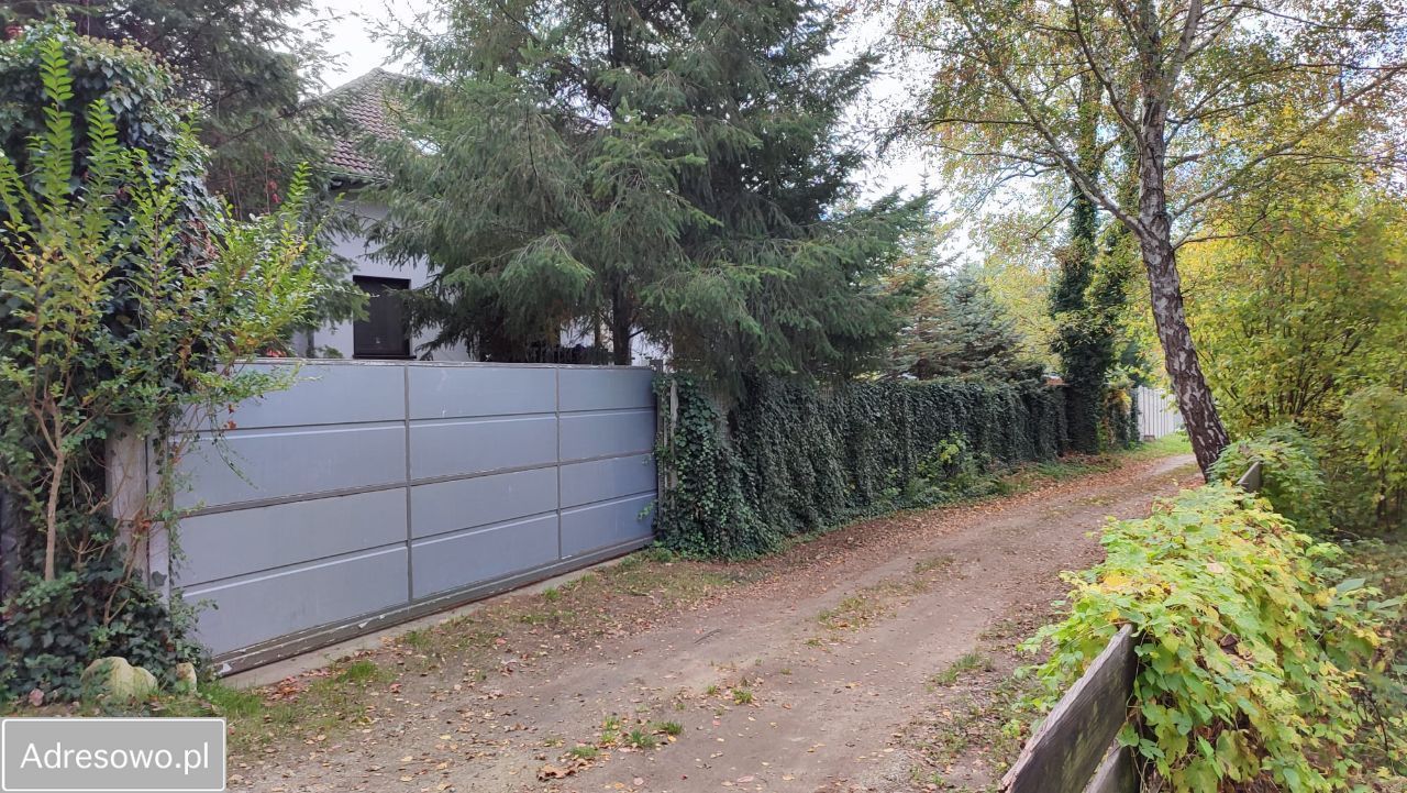 dom wolnostojący, 10 pokoi Miłochowice