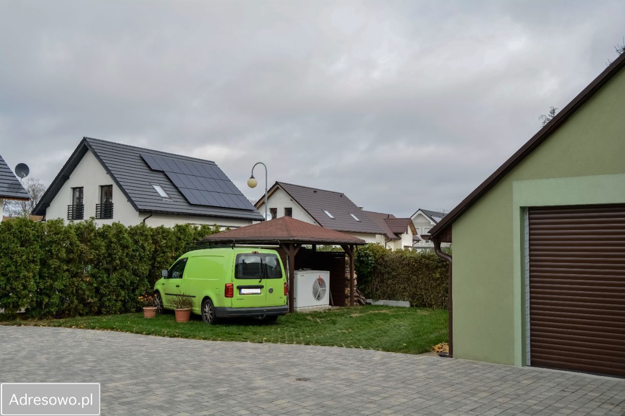 dom szeregowy, 6 pokoi Wałcz, os. Piastowskie. Zdjęcie 10