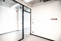 Biuro Kraków Prądnik Czerwony, al. Jana Pawła II. Zdjęcie 4