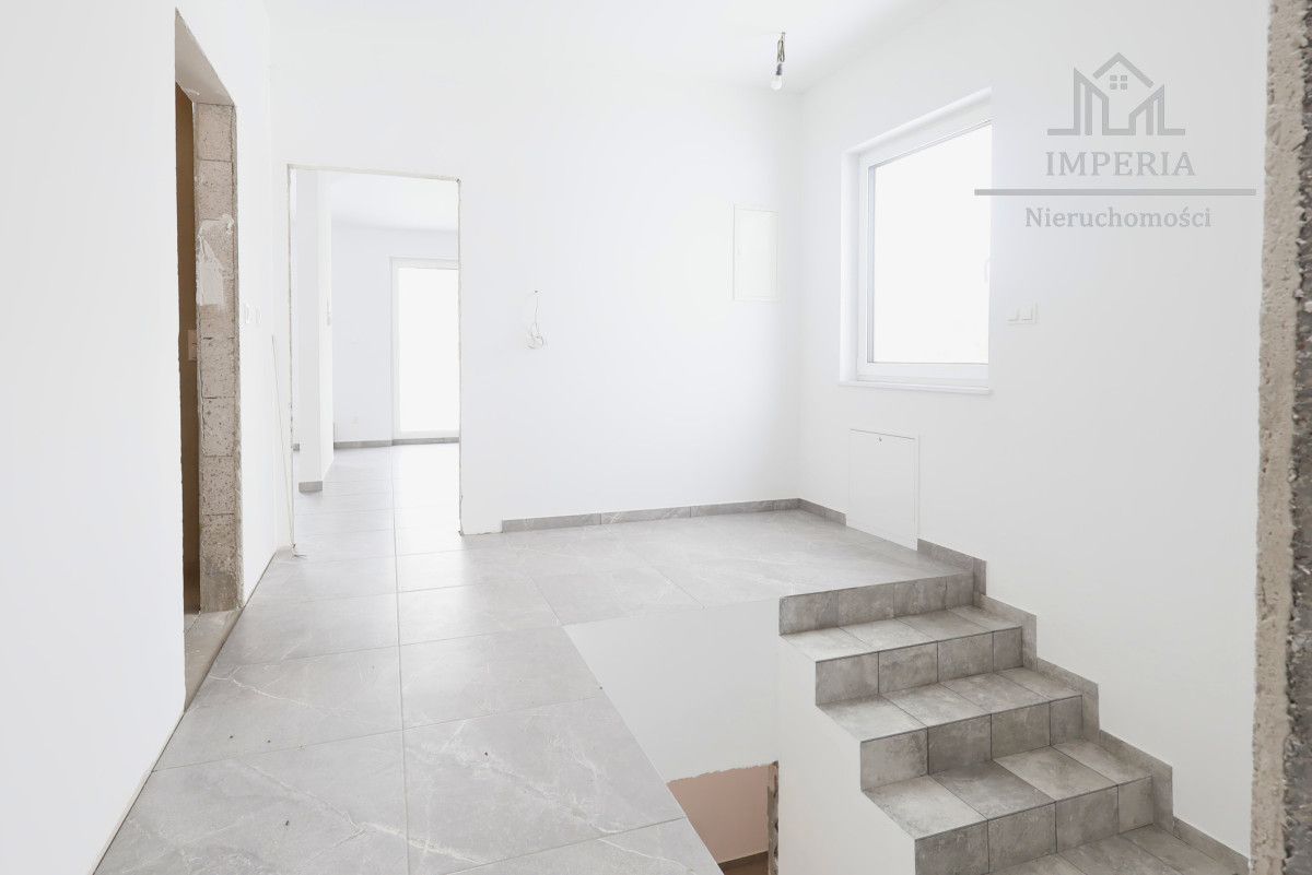 bliźniak, 5 pokoi Skowarcz. Zdjęcie 11