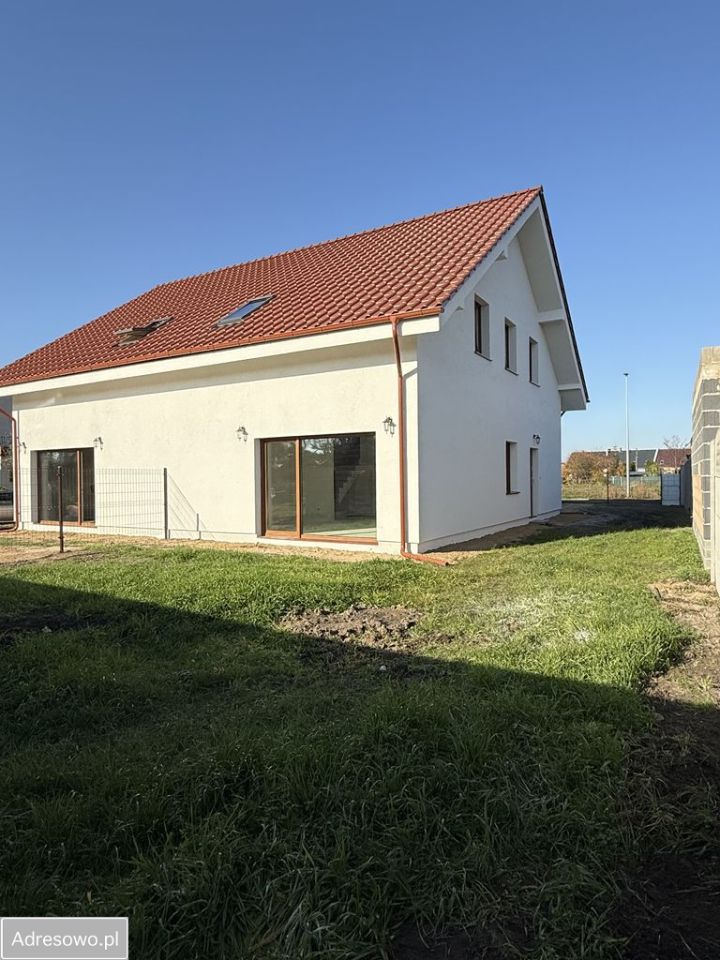 dom wolnostojący, 4 pokoje Zakrzewo. Zdjęcie 3