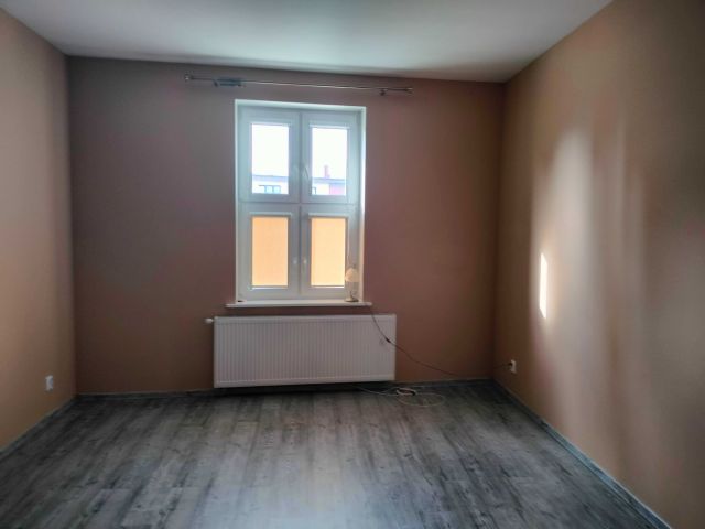 Mieszkanie 2-pokojowe Bobolice, pl. Zwycięstwa. Zdjęcie 1