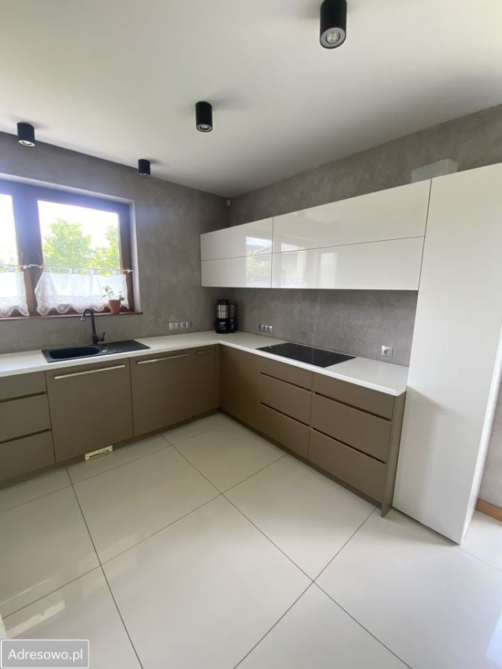 dom wolnostojący, 5 pokoi Czarne Błoto, al. Orzechowa. Zdjęcie 4