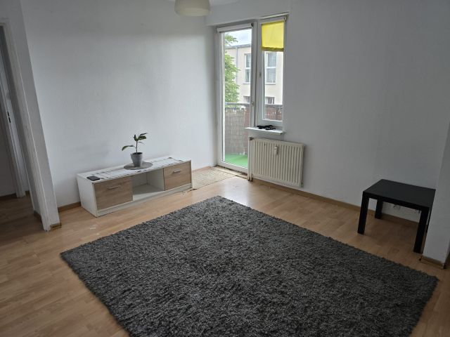 Mieszkanie 2-pokojowe Poznań Wilda, ul. Jana Umińskiego. Zdjęcie 1