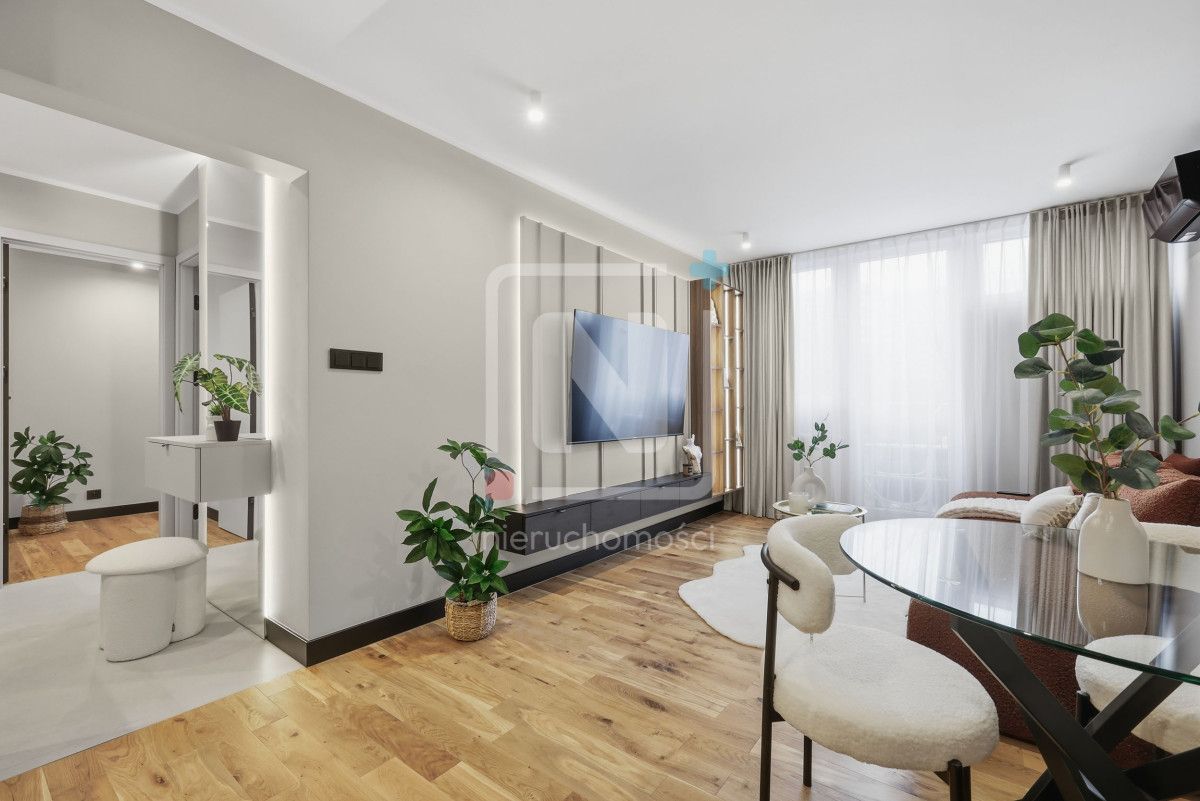 Mieszkanie 3-pokojowe Warszawa Śródmieście, ul. Grzybowska. Zdjęcie 1