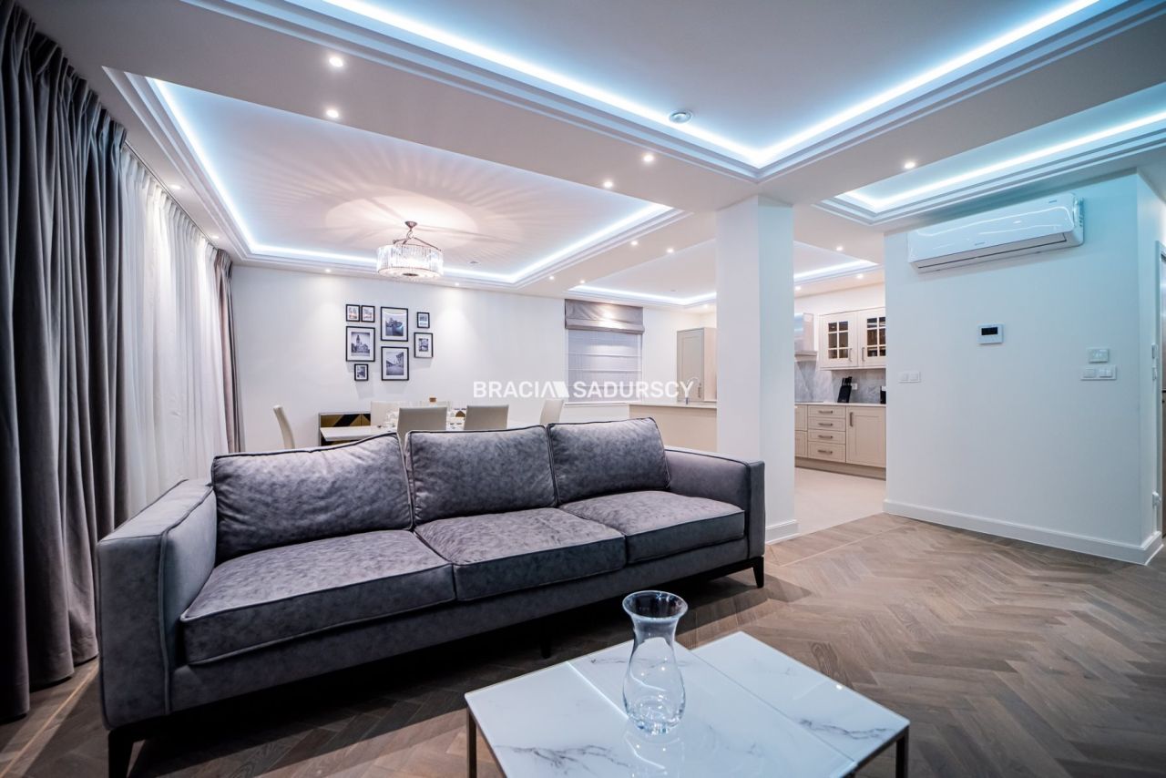 kamienica, 7 pokoi Żywiec, rynek Rynek. Zdjęcie 2