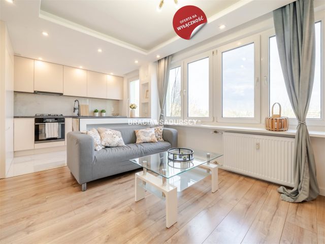 Mieszkanie 3-pokojowe Kraków Prądnik Czerwony, ul. Jakuba Majora. Zdjęcie 1