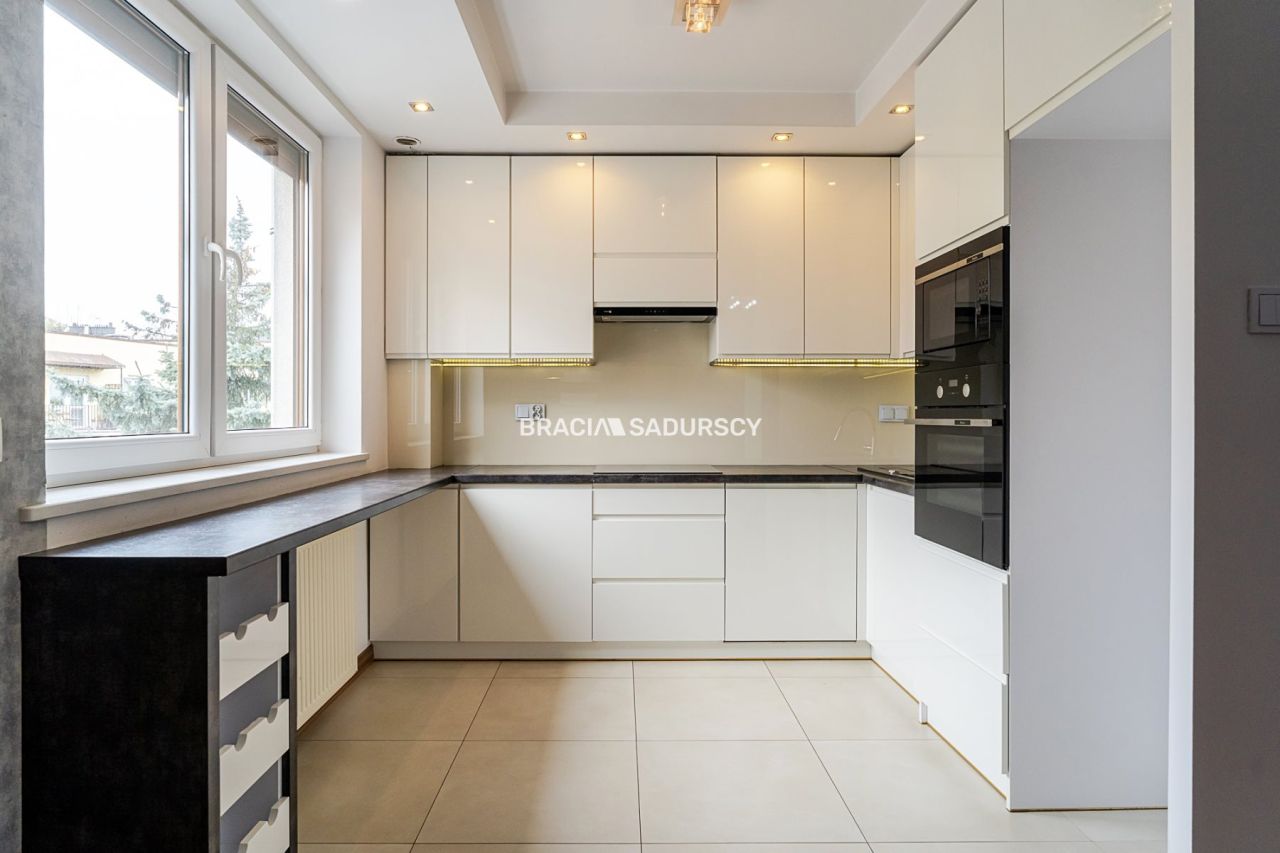 Mieszkanie 4-pokojowe Skawina, ul. Mikołaja Kopernika. Zdjęcie 23