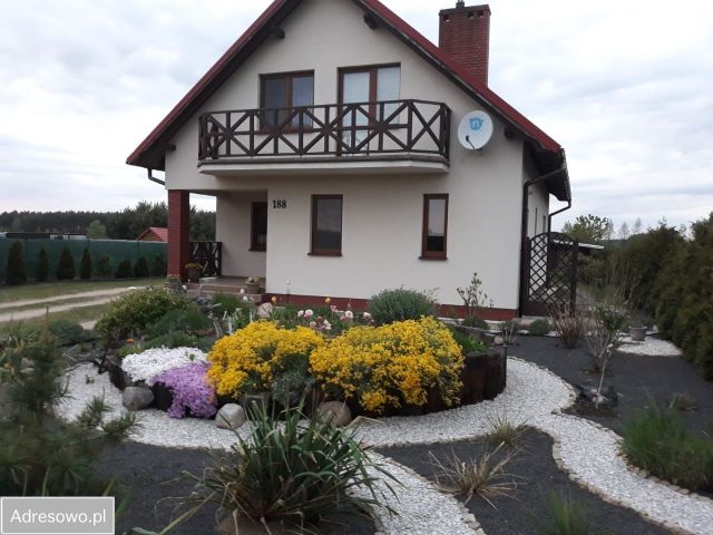 dom wolnostojący, 4 pokoje Mąkoszyce. Zdjęcie 1