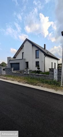 dom wolnostojący, 5 pokoi Lipno, os. Prymasa Tysiąclecia. Zdjęcie 1