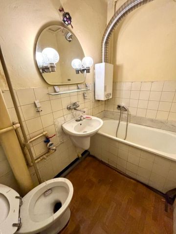 Mieszkanie 3-pokojowe Katowice Śródmieście, ul. Władysława Stanisława Reymonta. Zdjęcie 6