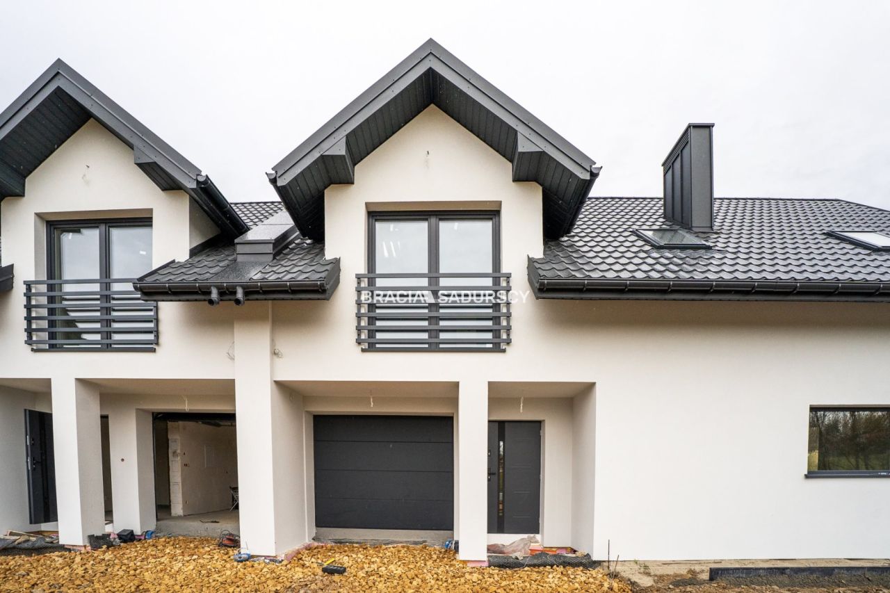 bliźniak, 6 pokoi Koźmice Wielkie. Zdjęcie 3