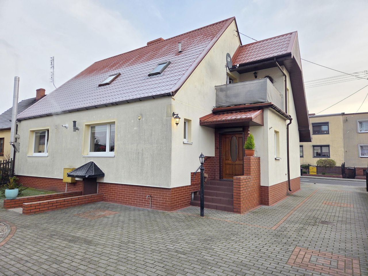 dom wolnostojący, 7 pokoi Nekla, ul. Bolesława Prusa. Zdjęcie 2