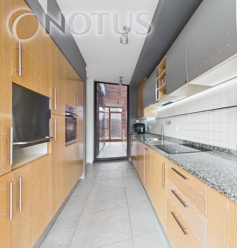 dom wolnostojący, 6 pokoi Bytom. Zdjęcie 2