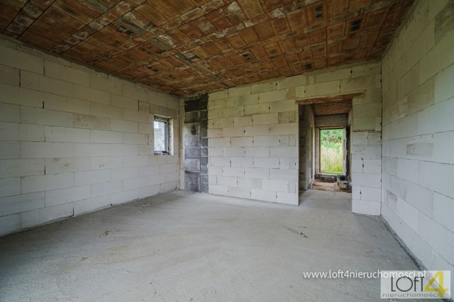 dom wolnostojący, 5 pokoi Burzyn. Zdjęcie 8