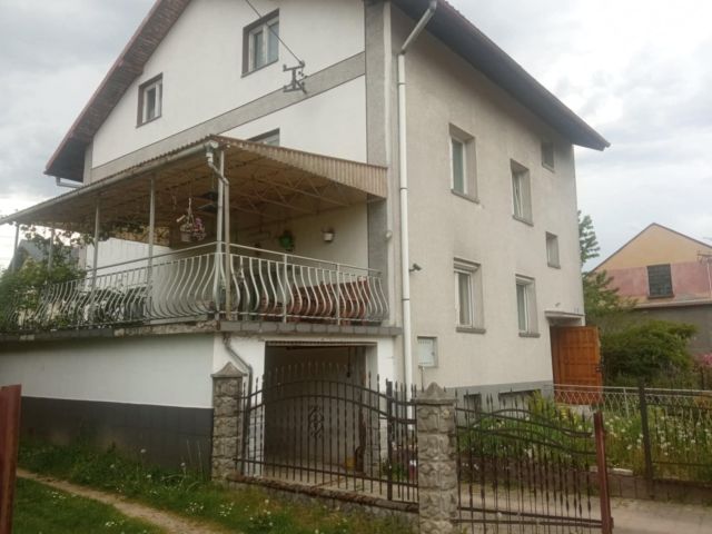 dom wolnostojący, 7 pokoi Sanok Posada Sanocka, ul. Nowa. Zdjęcie 1