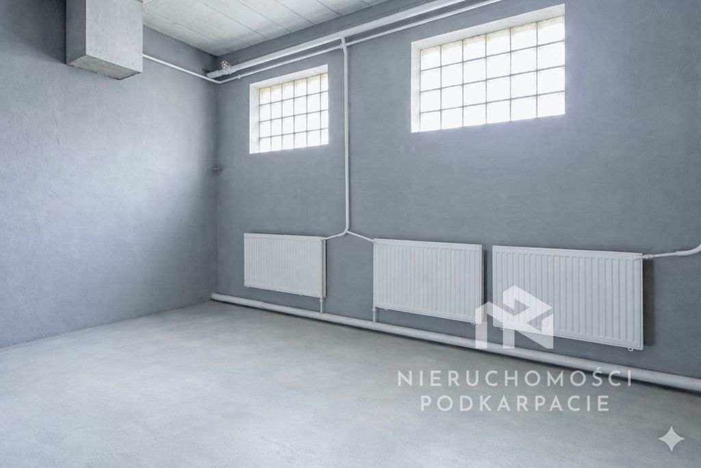 Hala/magazyn Rzeszów, ul. Budziwojska. Zdjęcie 9