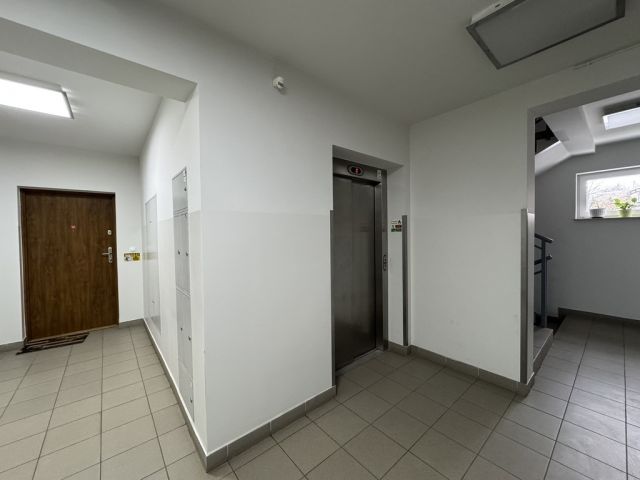 Mieszkanie 2-pokojowe Kraków, ul. Adama Bochenka. Zdjęcie 12