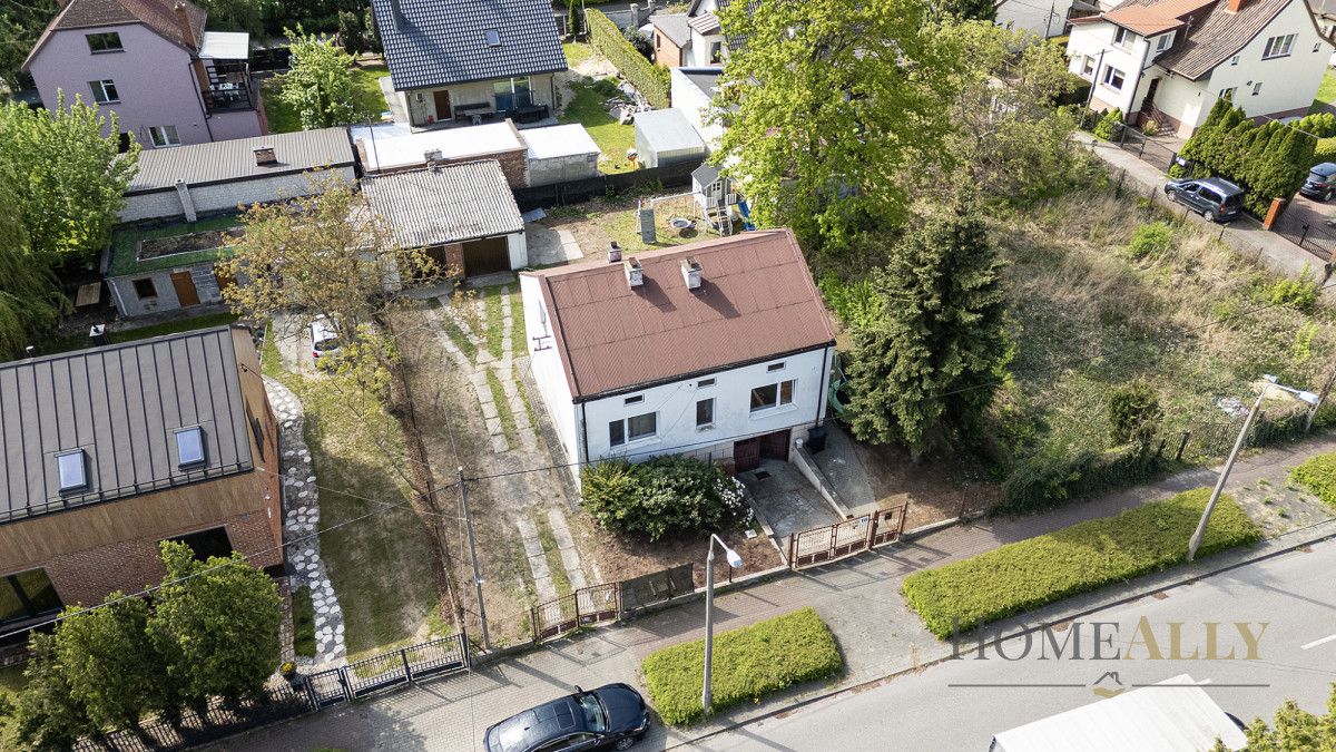 dom wolnostojący, 7 pokoi Konstancin-Jeziorna, ul. Świetlicowa