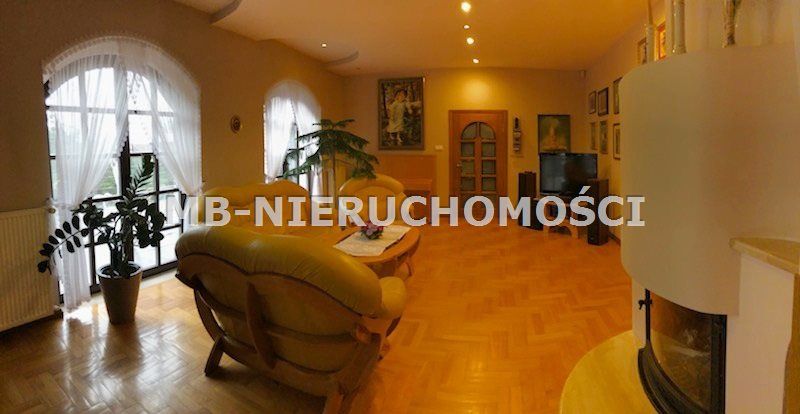 dom wolnostojący, 10 pokoi Zalbki. Zdjęcie 4