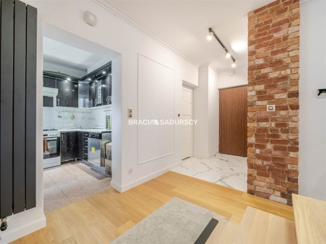 Mieszkanie 4-pokojowe Kraków Kozłówek, ul. prof. Tadeusza Seweryna. Zdjęcie 3