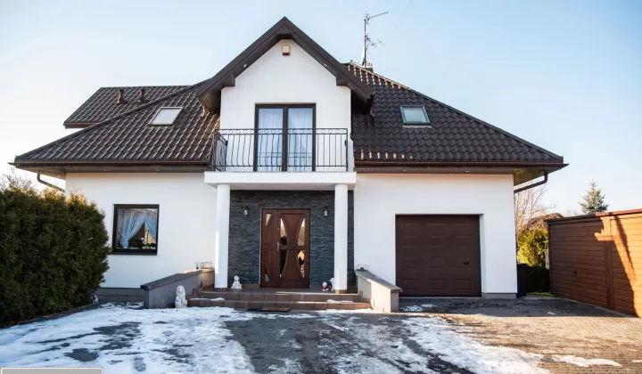 dom wolnostojący, 6 pokoi Sobuczyna, ul. Szafirowa