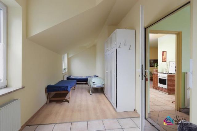 dom wolnostojący, 11 pokoi Częstochowa Kręciwilk. Zdjęcie 10