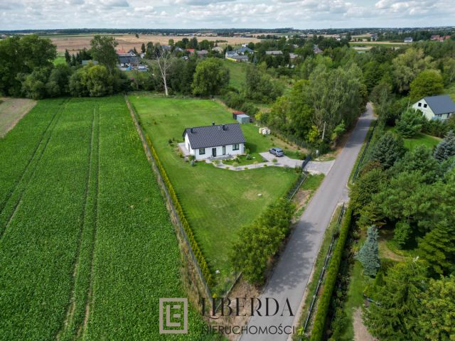 dom wolnostojący, 3 pokoje Bystrzejowice Pierwsze. Zdjęcie 2