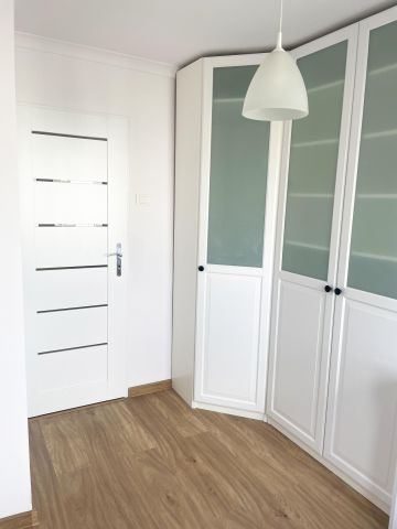 Mieszkanie 3-pokojowe Toruń Na Skarpie, ul. Konstytucji 3 Maja. Zdjęcie 4