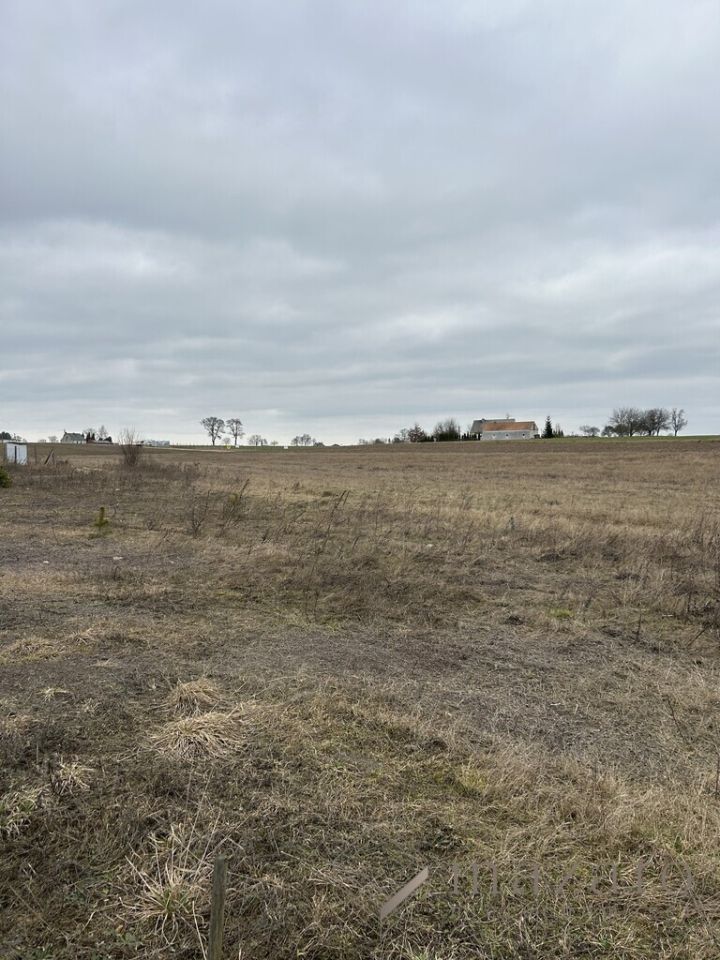 Działka budowlana Stronno. Zdjęcie 8