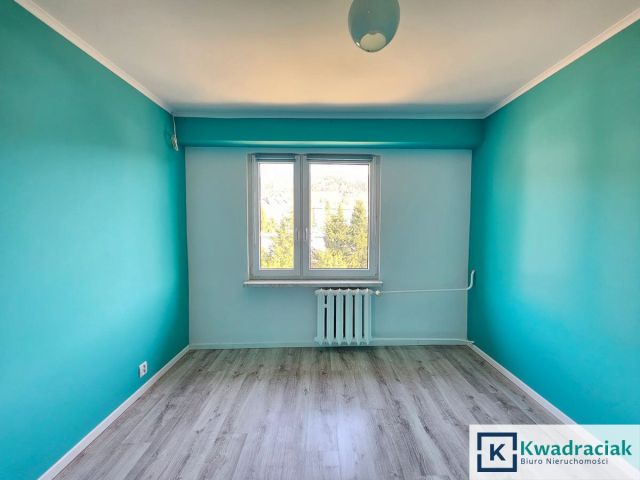 Mieszkanie 3-pokojowe Ustrzyki Dolne, ul. PCK. Zdjęcie 3