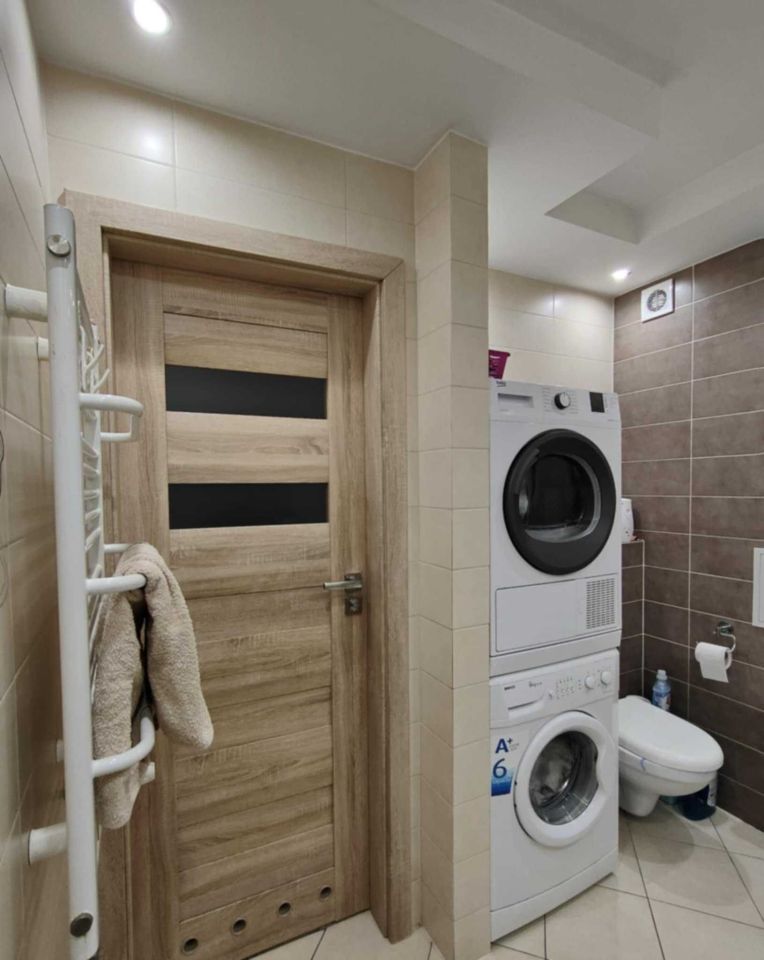 Mieszkanie 3-pokojowe Piaszczyna. Zdjęcie 4